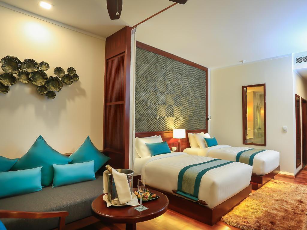 The Privilege Floor By Lotus Blanc Siem Reap Exteriör bild