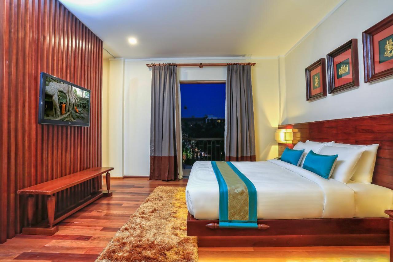 The Privilege Floor By Lotus Blanc Siem Reap Exteriör bild