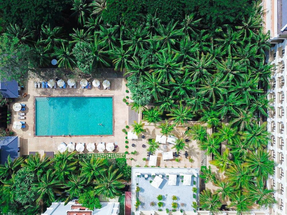 The Privilege Floor By Lotus Blanc Siem Reap Exteriör bild