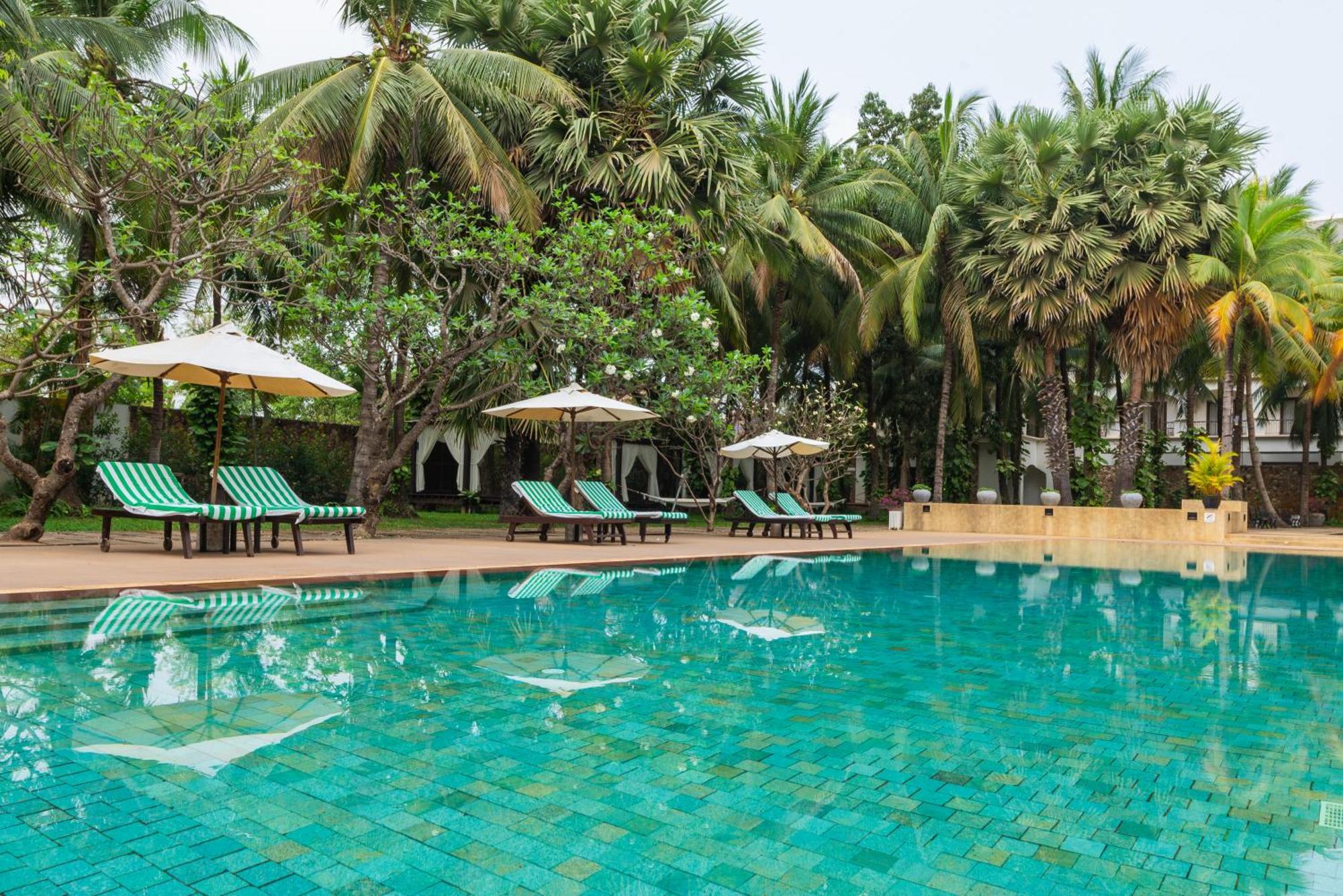 The Privilege Floor By Lotus Blanc Siem Reap Exteriör bild